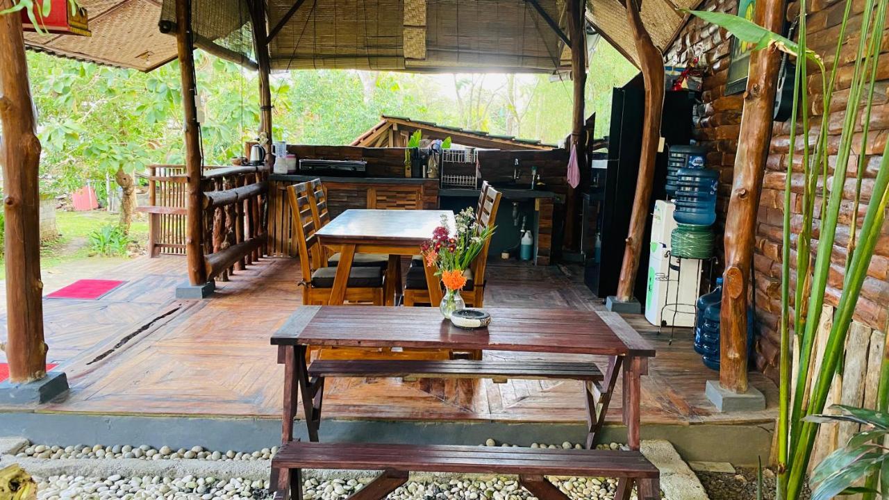 Pondok Sari Homestay Ungasan Exterior foto